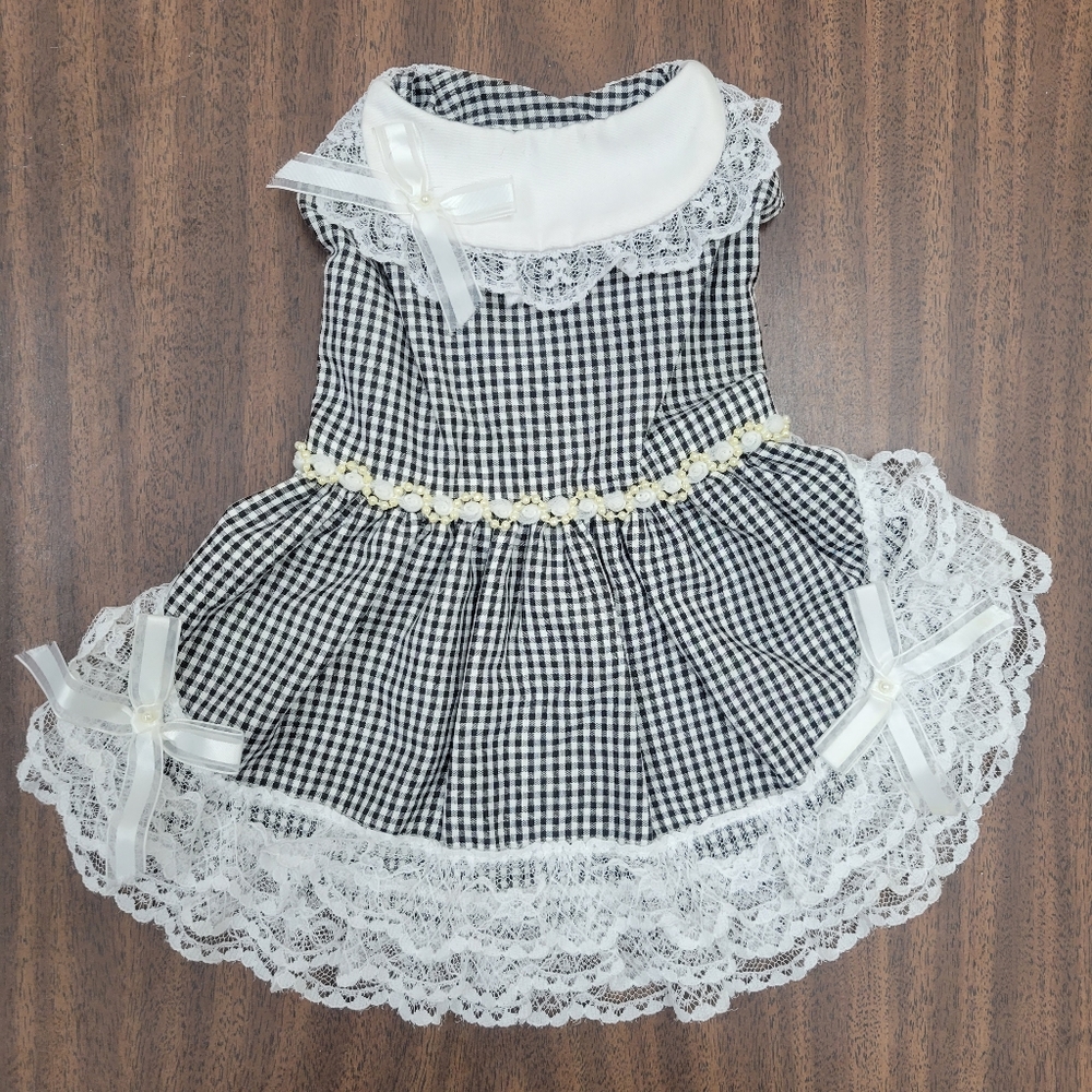 🐩🐩HANDMADE🐩🐩 Beautiful Gingham Dog Dress with Lace, Ribbon Pearls & Bows S